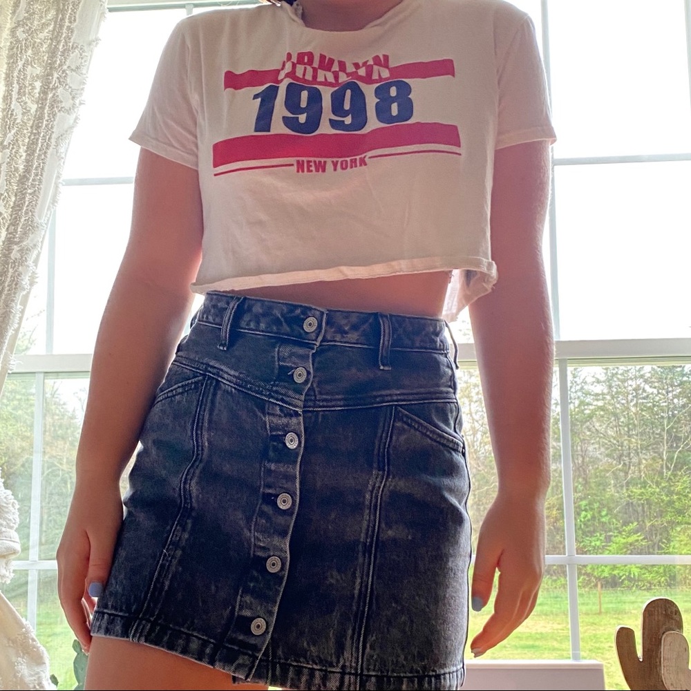 H&M cropped tee
